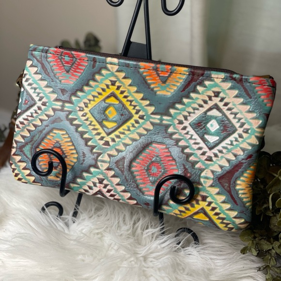 Cowhide Wristlet Clutch Leather Aztec Embossed Leather pattern with zipper - Picture 1 of 7